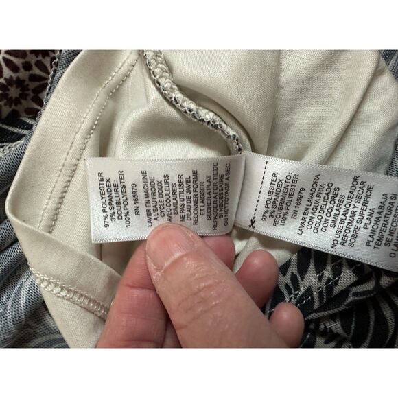 Cable & Gauge Women’s Blouse Medium Black White Leaf Print Puff Sleeve Top - Picture 7 of 7